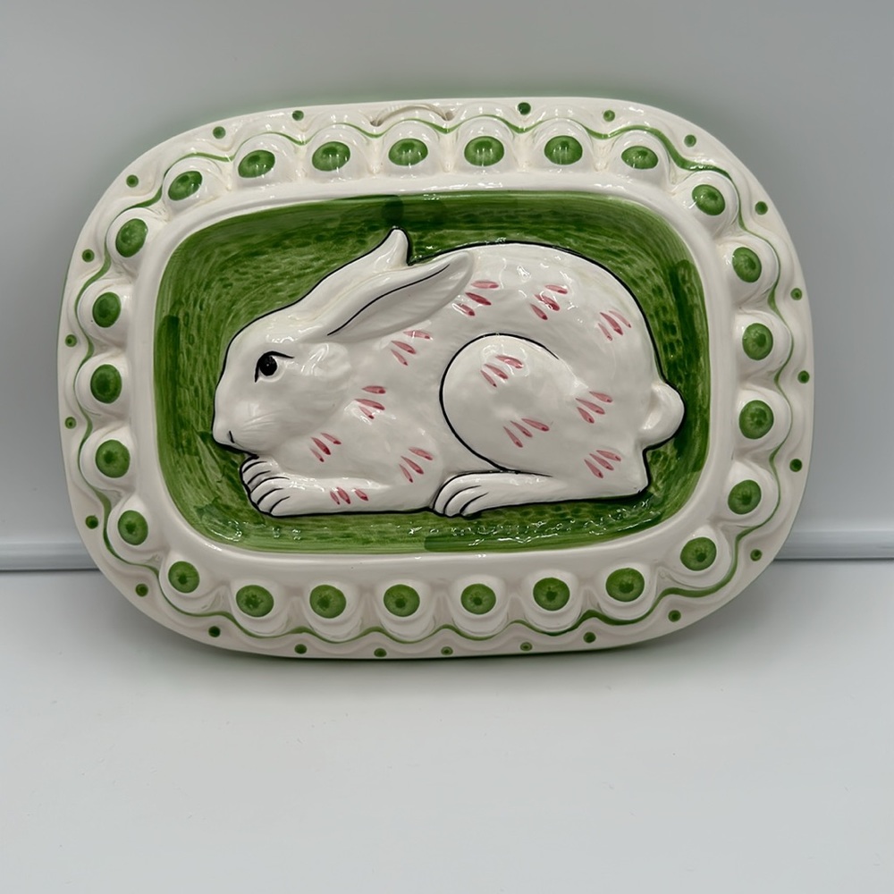Sigma the Tastesetter White Bunny Rabbit Ceramic Hanging 3-D Mold Easter